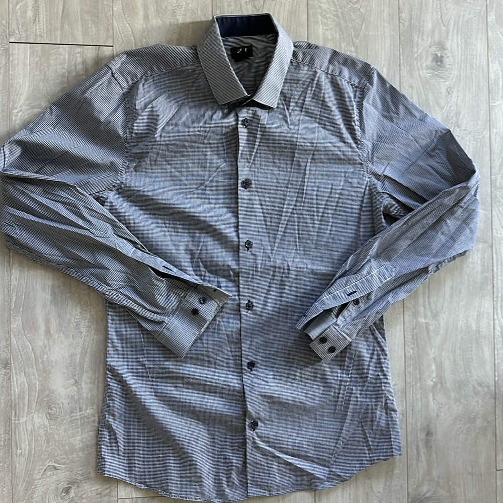 H&M purple gingham dress shirt. Medium. It look blue or black in some lighting.